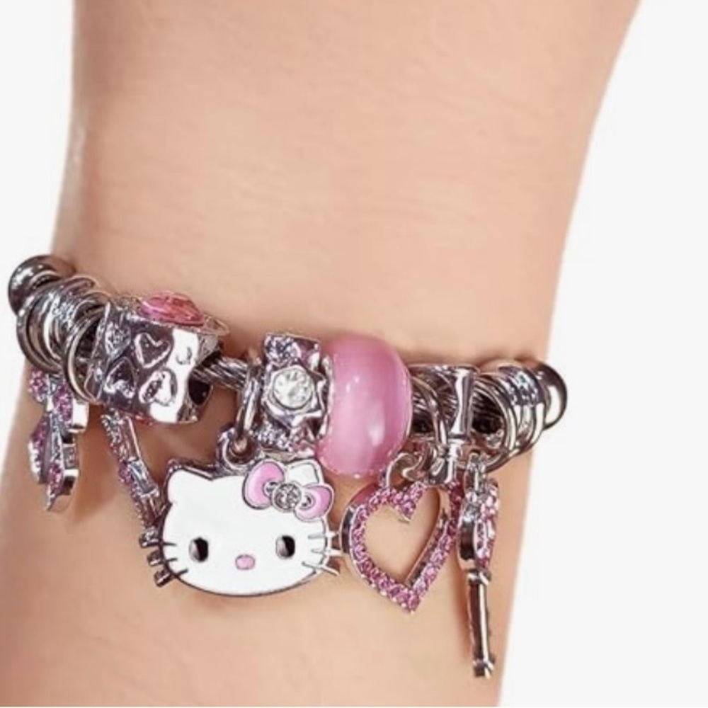 Hello Kitty Pandora style bracelet with pink hello kitty charms - Picture 4 of 4